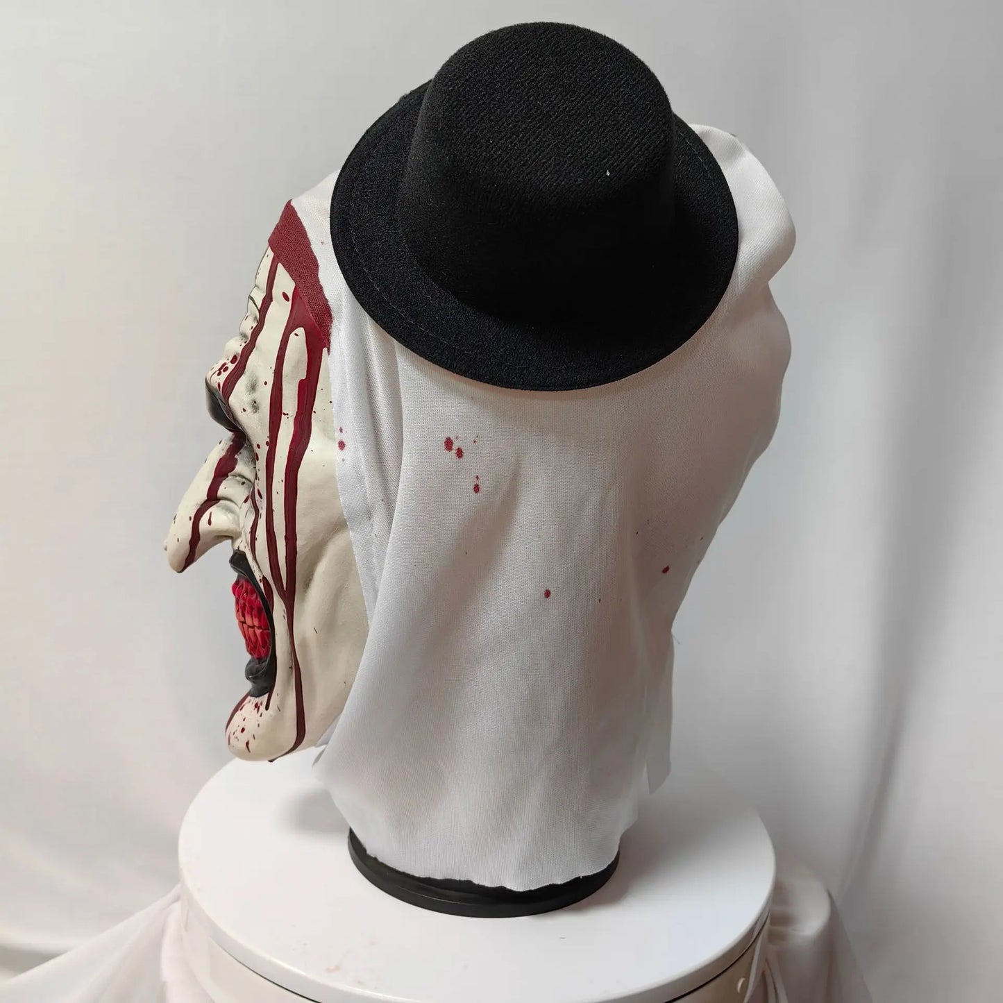 Masque Clown Tueur en Latex - Visage Entier Sanglant | Horreur Halloween